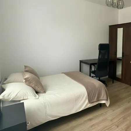 Comfortable Near Old Town *