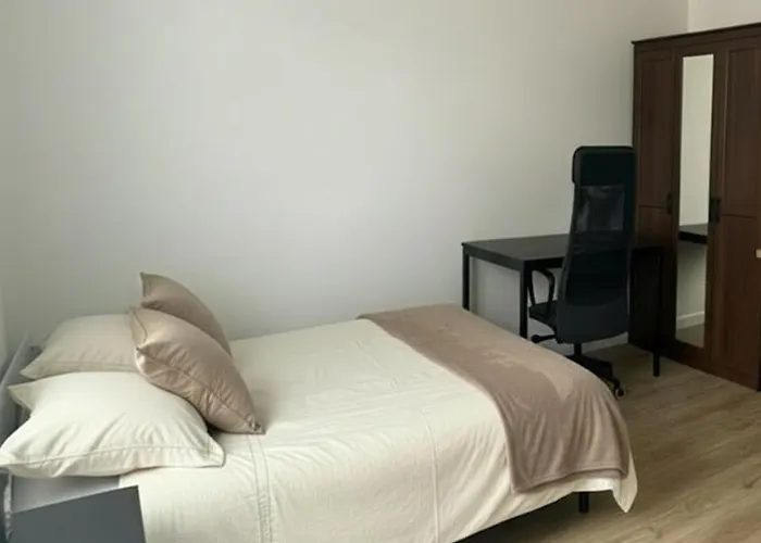 Comfortable Near Old Town *